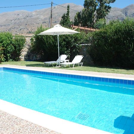 Villa With A Pool In Lefkogia Lefkogeia Luaran gambar